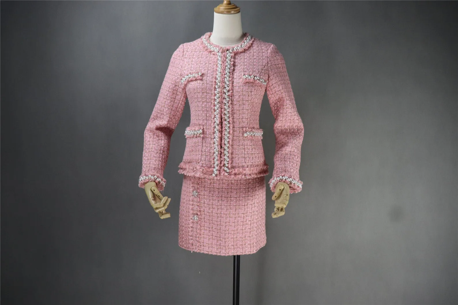 Custom Made Pearls Diamonds Checked Tweed Jacket    Skirt Suit