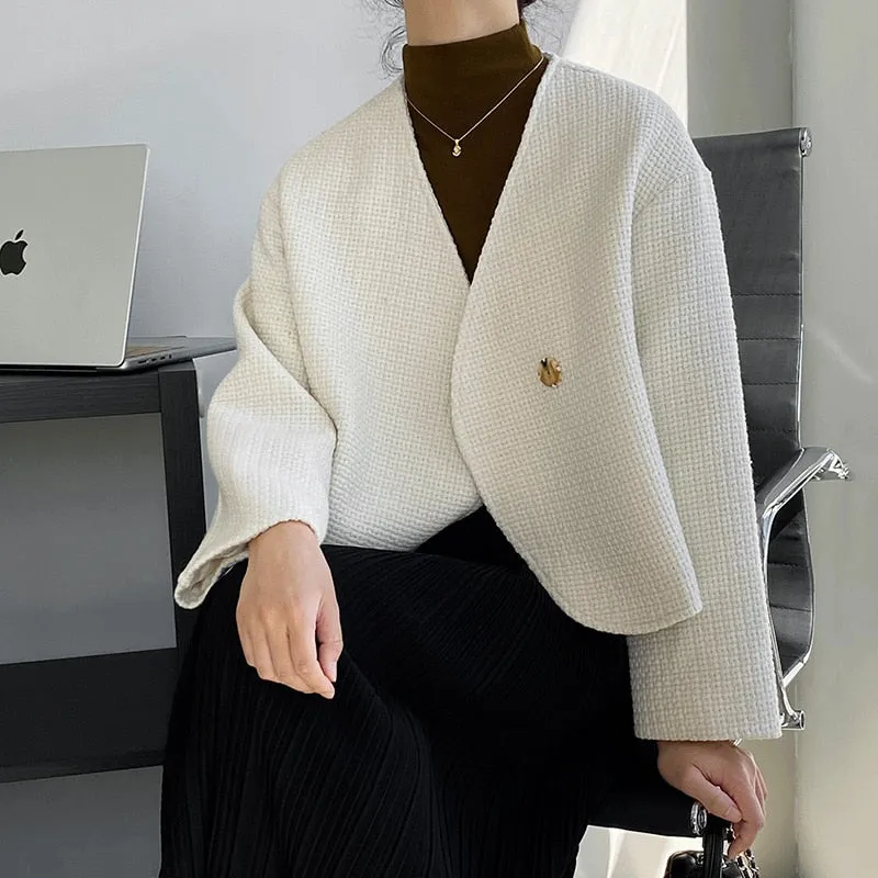 [Korean Style] High Quality Minimalistic Off white Collarless Cropped Tweed Jacket