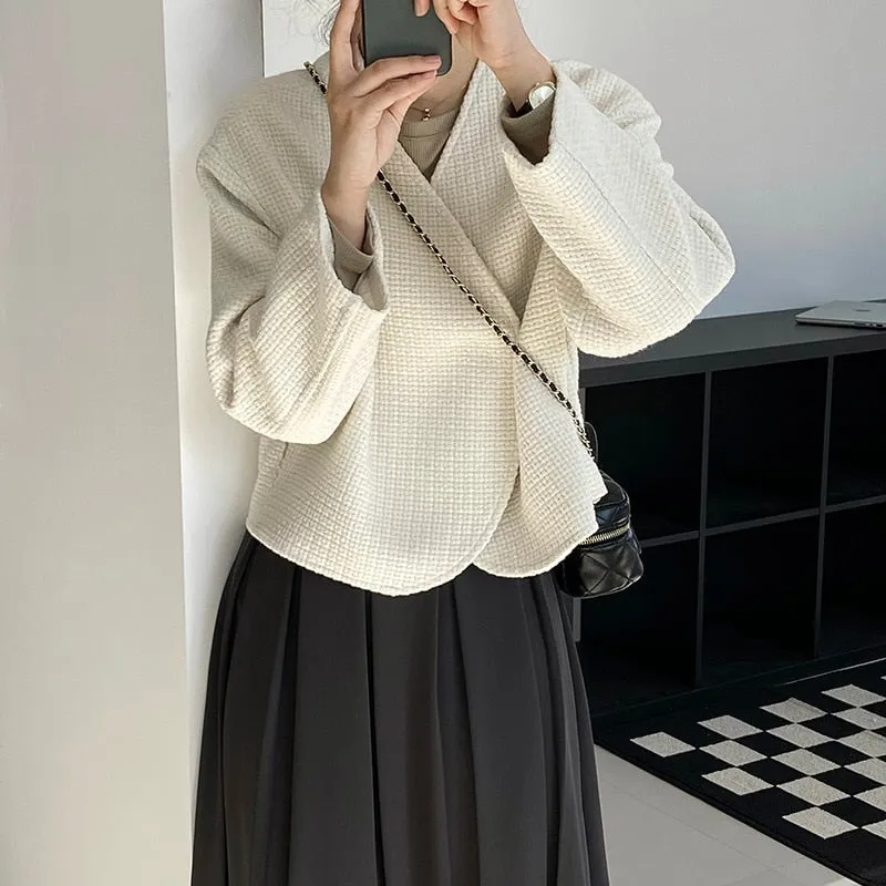 [Korean Style] High Quality Minimalistic Off white Collarless Cropped Tweed Jacket