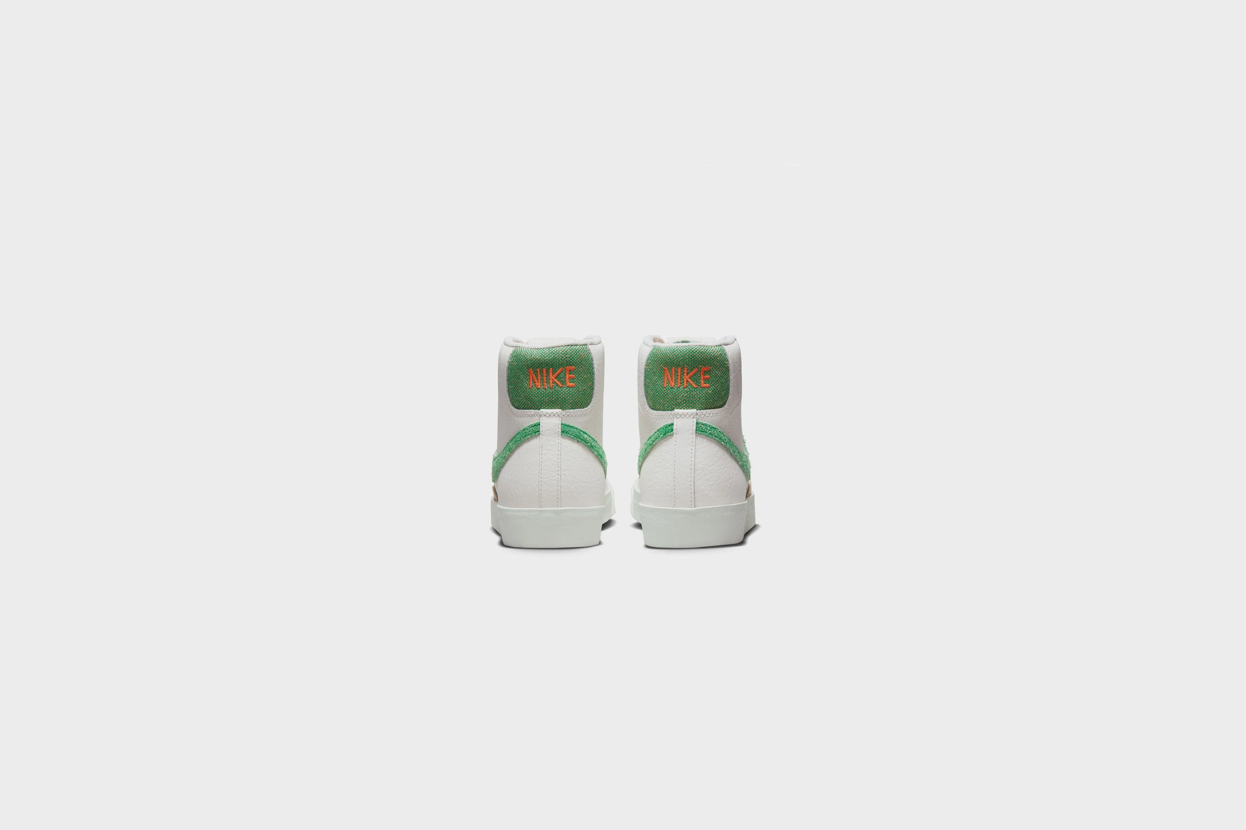 Nike Blazer Mid ‘77 VNTG (Sail/Stadium Green)