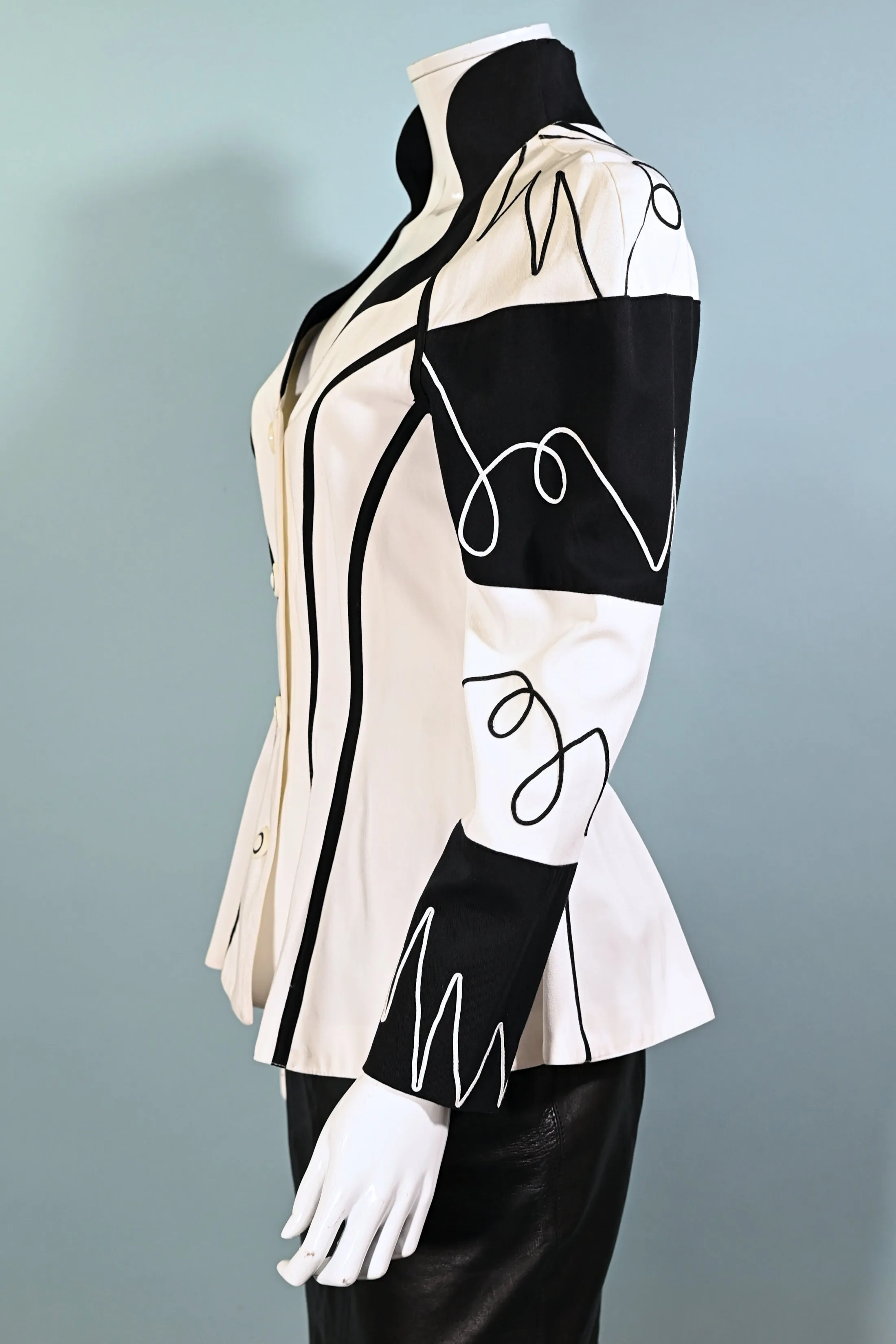 SOLD Vintage 80s Black/White Post Modern Blazer, New Wave Peplum Jacket S
