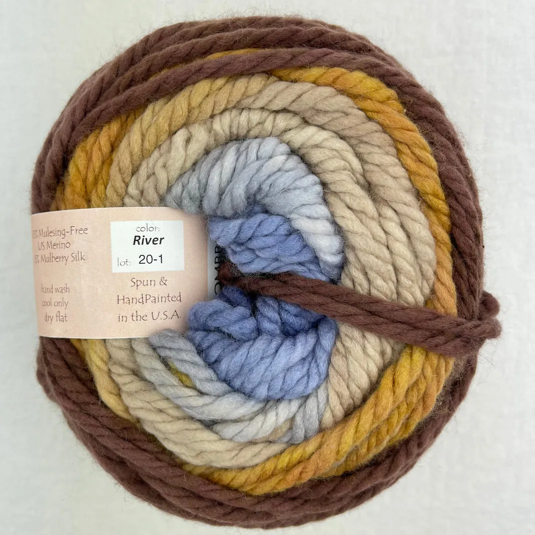 You Look Gradient Scarf Knitting Kit | Freia Handpaints Plush